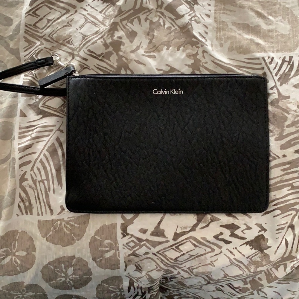 NWOT, black Calvin Klein wristlet